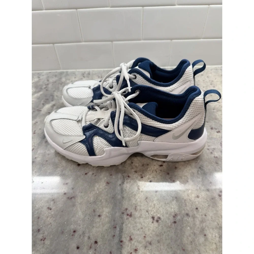 Nike Air Max Graviton Women's AT4404-106 Running Shoes Sneakers Size 8.5